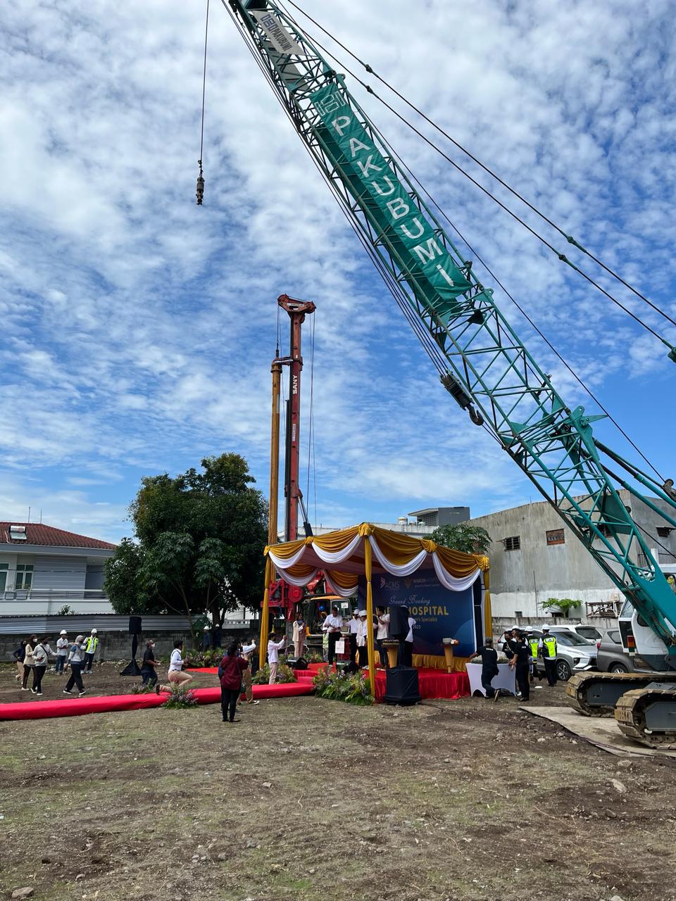 Ground Breaking dan Pengerjaan Boring dan Soldier Pie