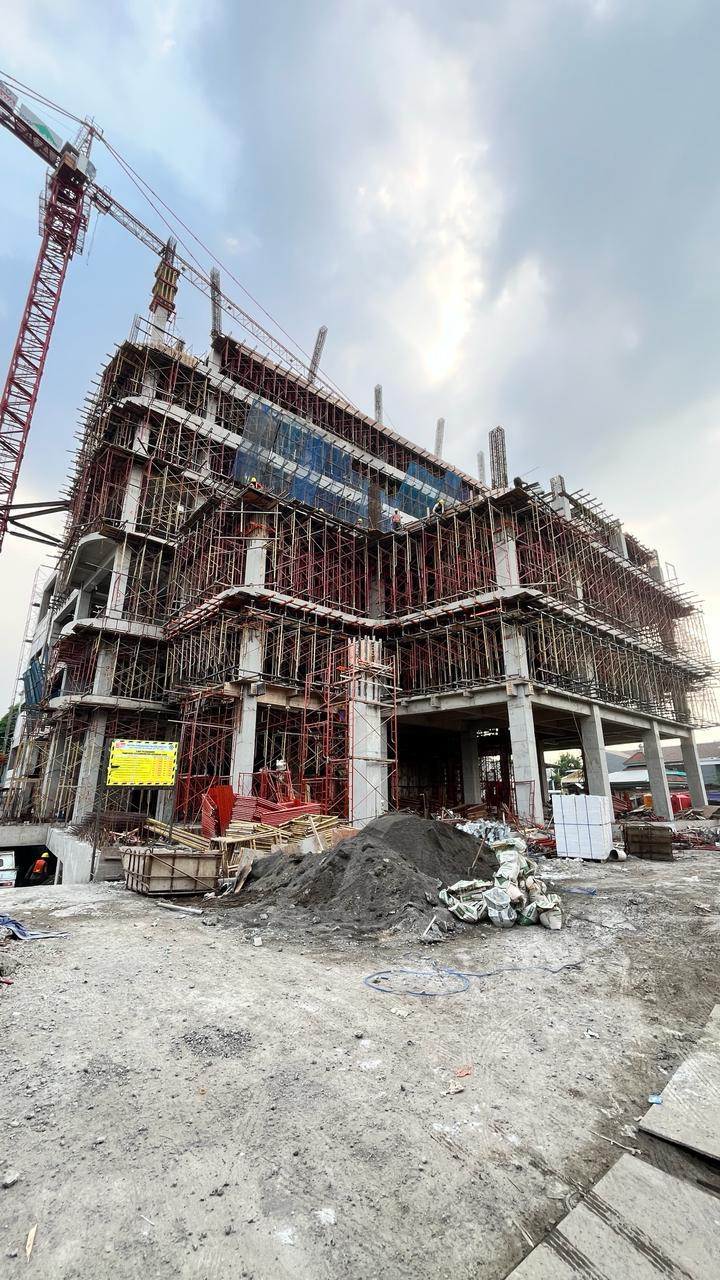 Pekerjaan Plat Lantai 8 & Plat Lantai 5 Non Tower