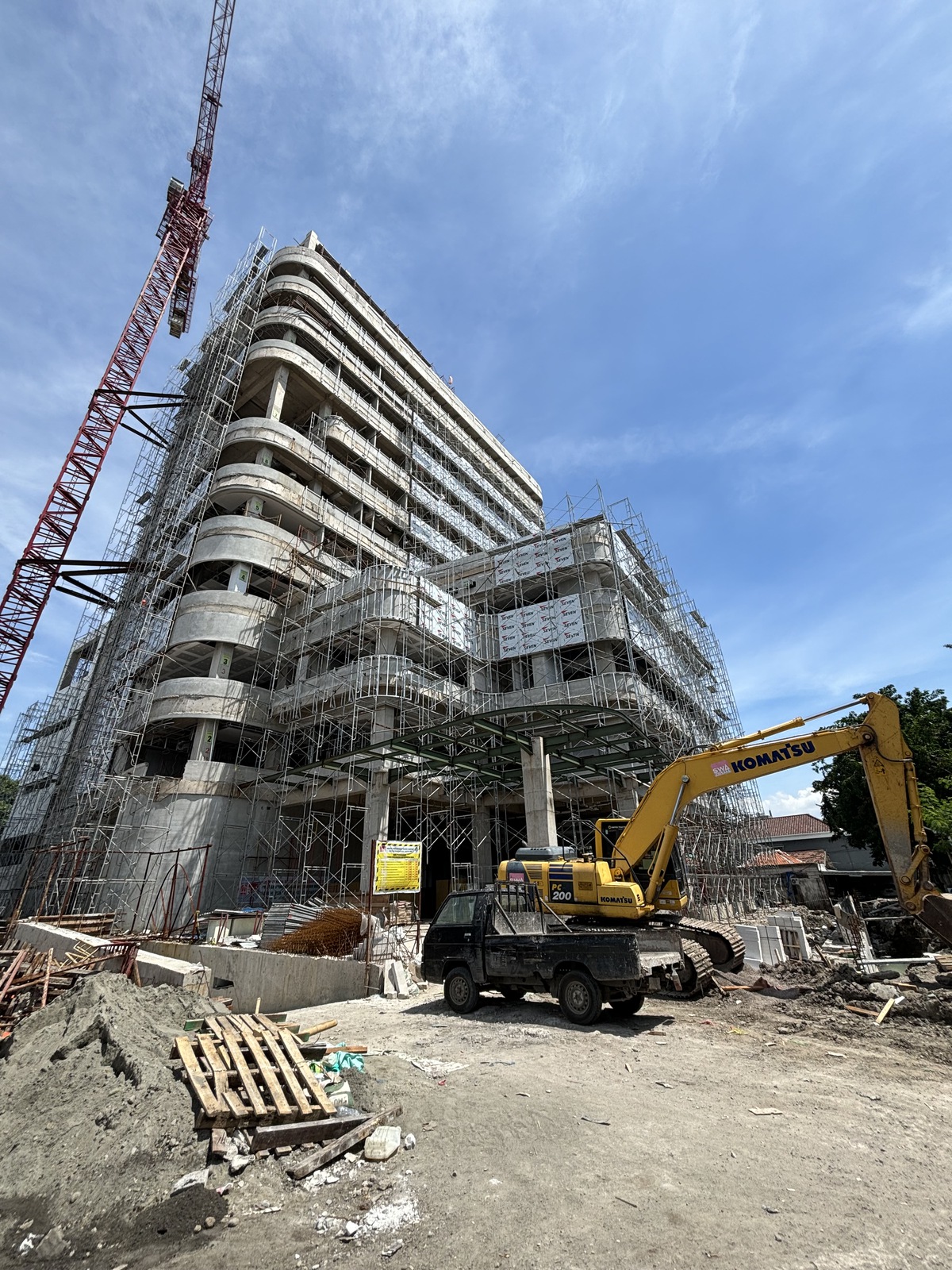 Progres Pembangunan Waron Hospital April 2024